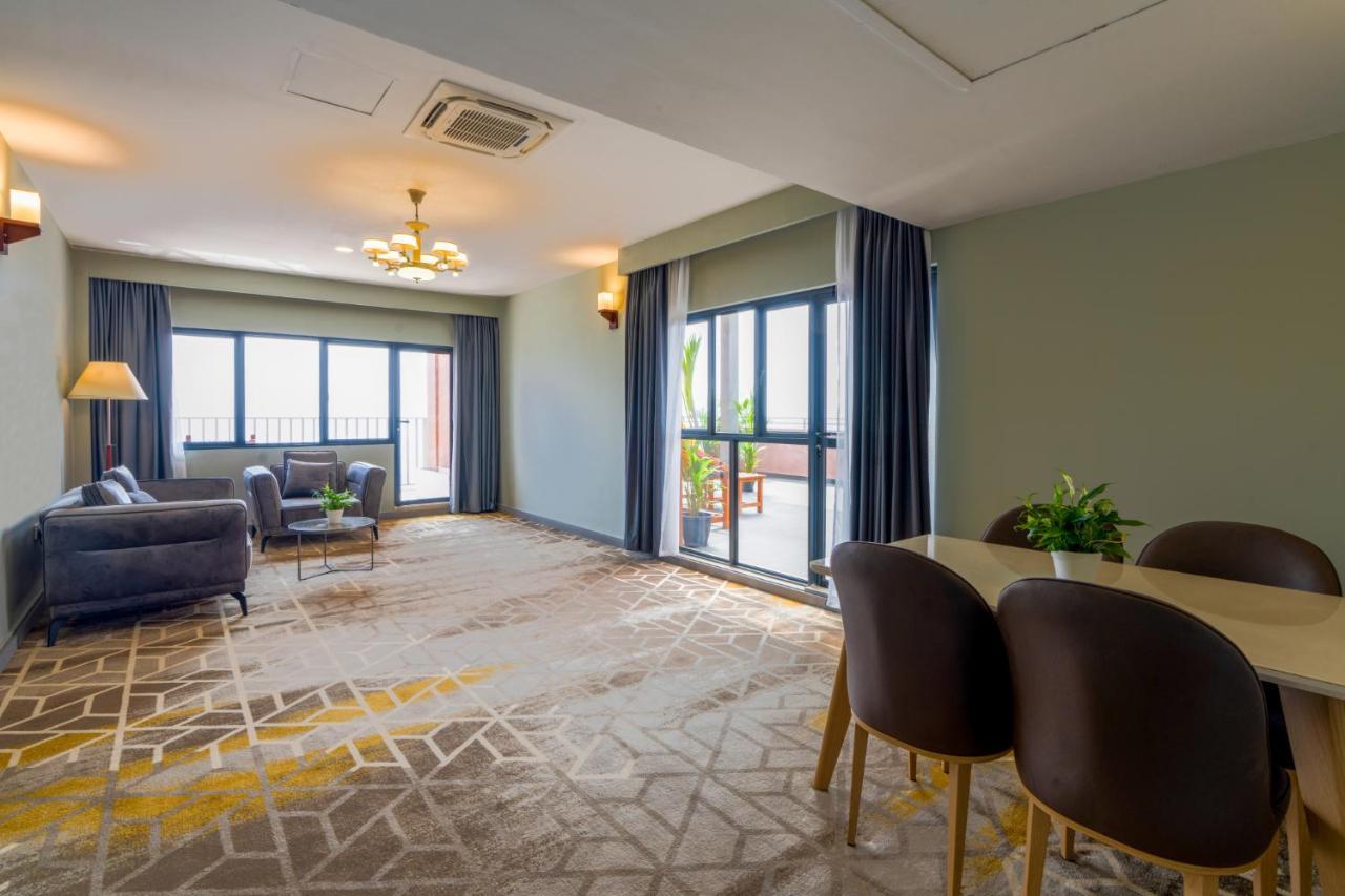 Manhattan Business Hotel, Μαλέ Εξωτερικό φωτογραφία