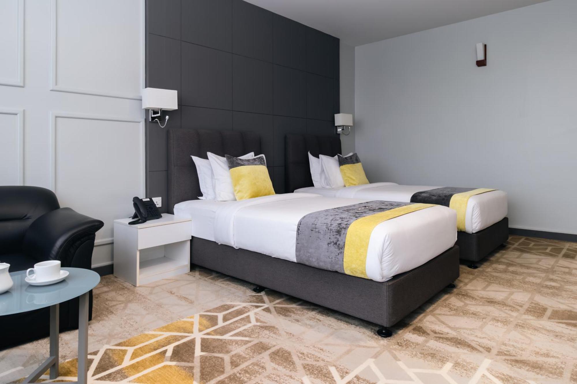 Manhattan Business Hotel, Μαλέ Εξωτερικό φωτογραφία